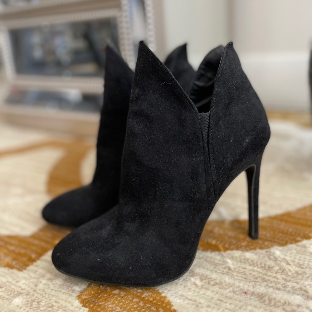 Black Nine West Booties